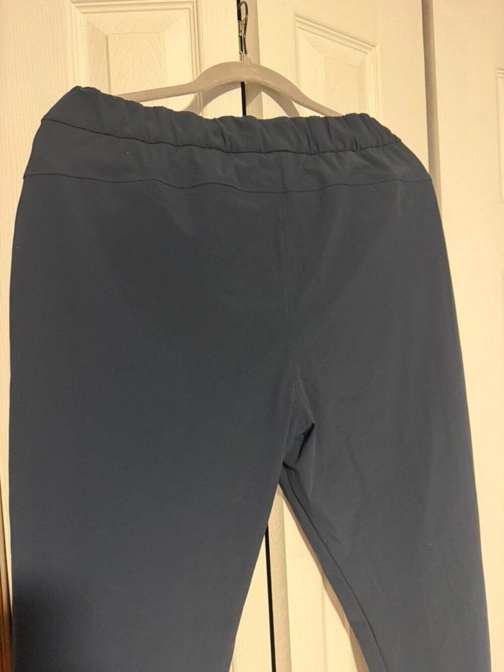 Vuori Miles Pants Navy Blue Size XL Stretch Athleisure Pants - Picture 3 of 3